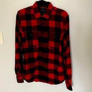 Denim and Flower Red and Black Buffalo Plaid Flannel Men’s size Medium